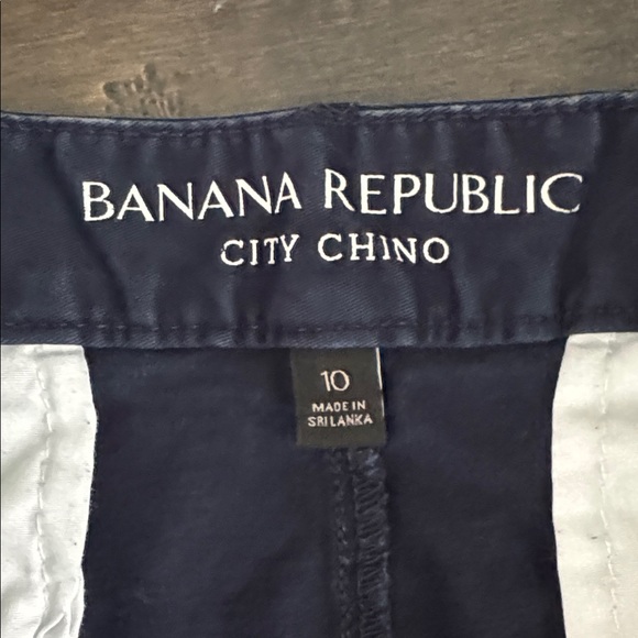❤️3/$30 Banana Republic City Chino Navy Blue Women's Shorts - Picture 5 of 8